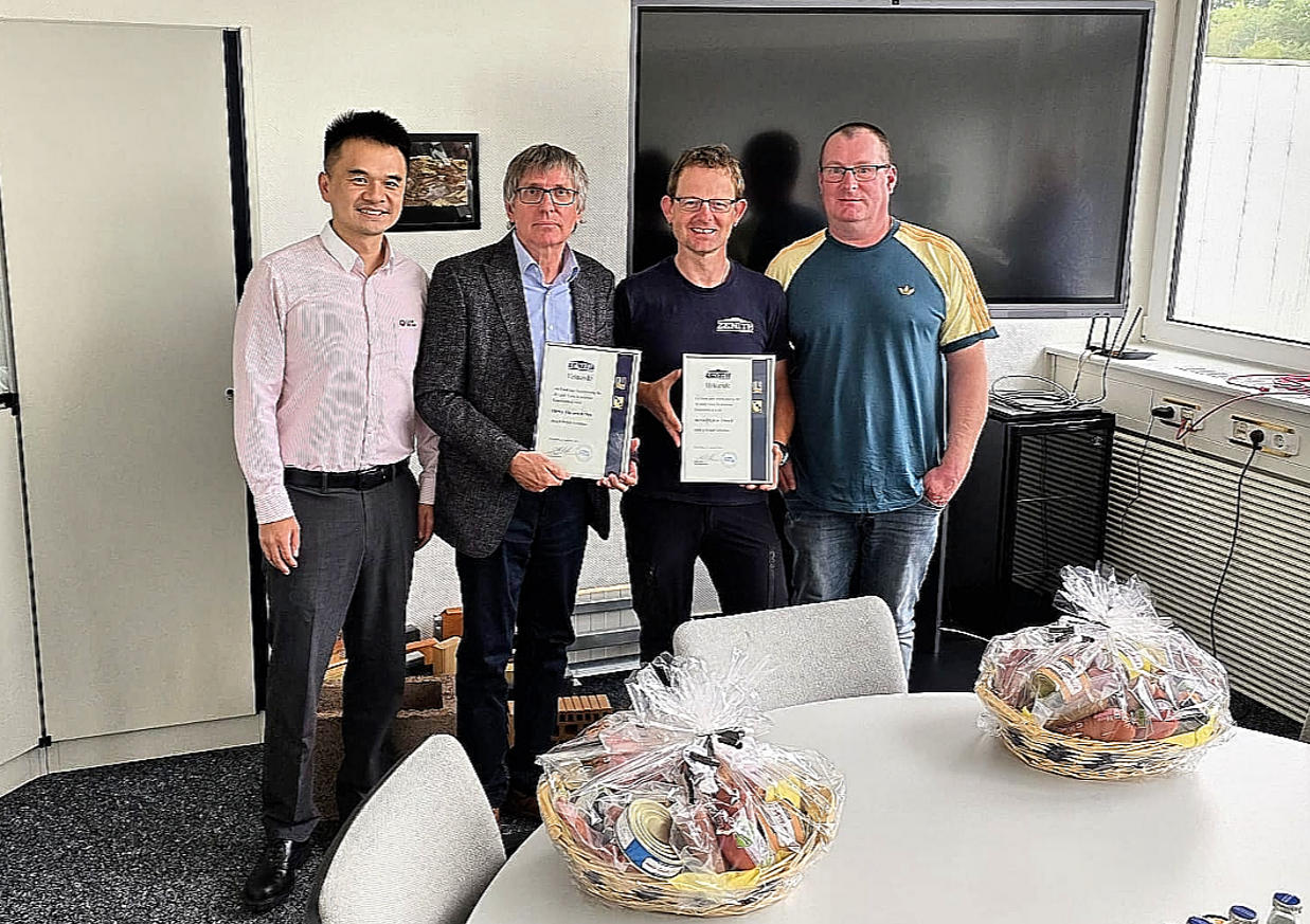 கைவினைத்திறனுக்கு வணக்கம் விடாமுயற்சிக்கு வணக்கம்